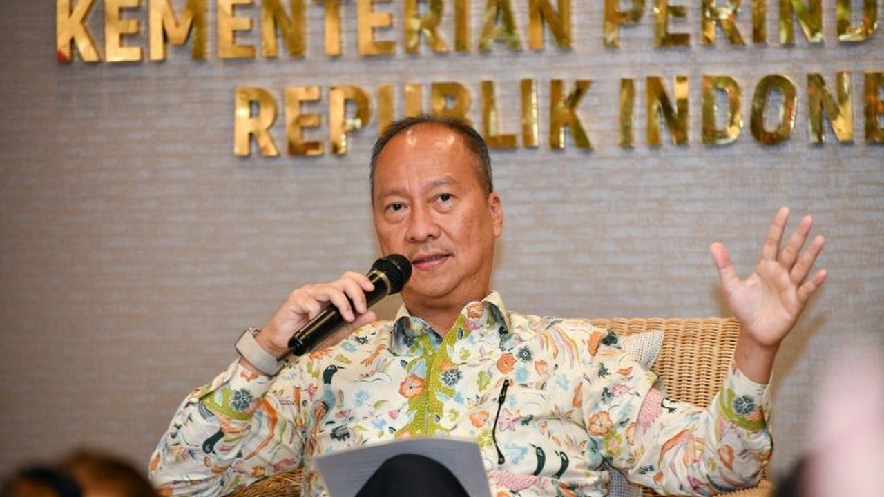Pemerintah Indonesia gencar mengimplementasikan kebijakan mobilitas hijau untuk mendorong inovasi teknologi ramah lingkungan di sektor otomotif dan mencapai target emisi nol bersih pada 2050.