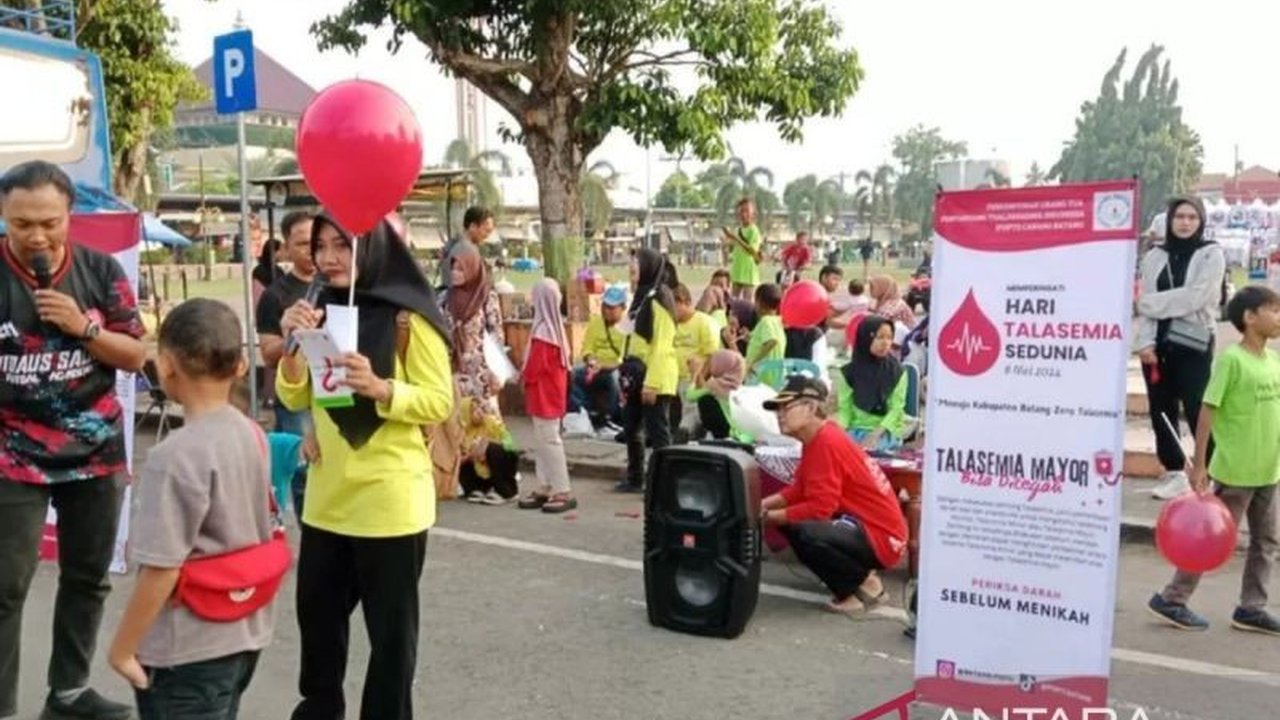 Pemkab Batang melakukan deteksi dini talasemia gratis di sekolah-sekolah untuk mencegah pernikahan sesama pembawa sifat dan memutus mata rantai penyakit genetik yang membutuhkan transfusi darah seumur hidup.