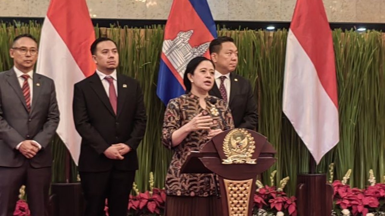 Ketua DPR RI Puan Maharani bertemu dengan Presiden Senat Kamboja Hun Sen, membahas peningkatan kerja sama bilateral di berbagai bidang, termasuk ekonomi dan pertahanan, serta solidaritas ASEAN.