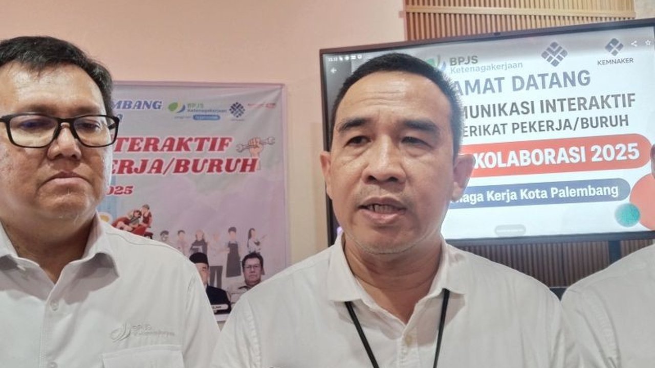 Disnaker Palembang menangani 30 kasus penahanan ijazah karyawan oleh perusahaan dengan berbagai alasan, termasuk gaji rendah; beberapa kasus telah selesai, sementara lainnya masih dalam proses.
