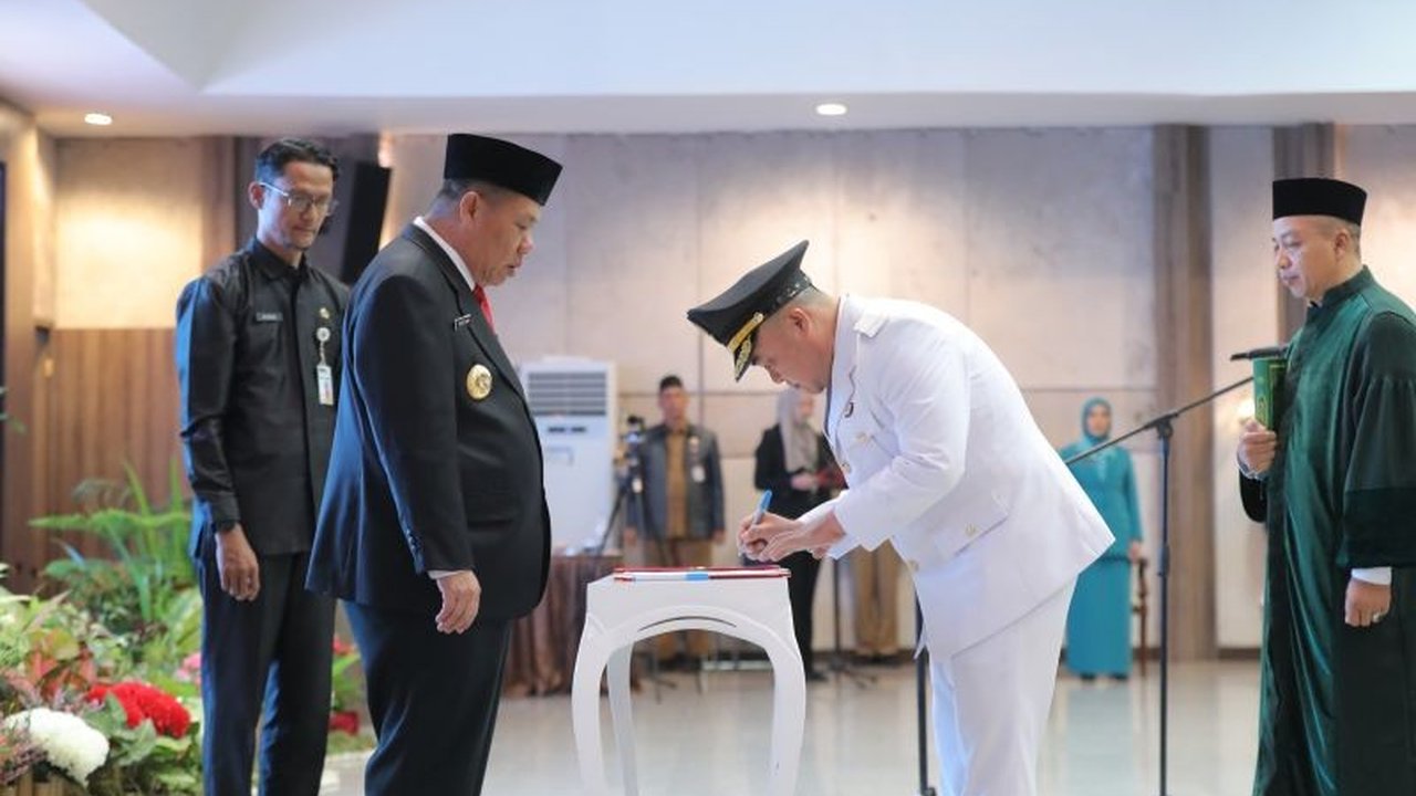 Gubernur Kepulauan Bangka Belitung, Hidayat Arsani, menekankan pentingnya netralitas Penjabat Bupati Bangka, Jantani Ali, dalam menyukseskan Pemilihan Ulang Kepala Daerah (PSU) Pilkada 2025.