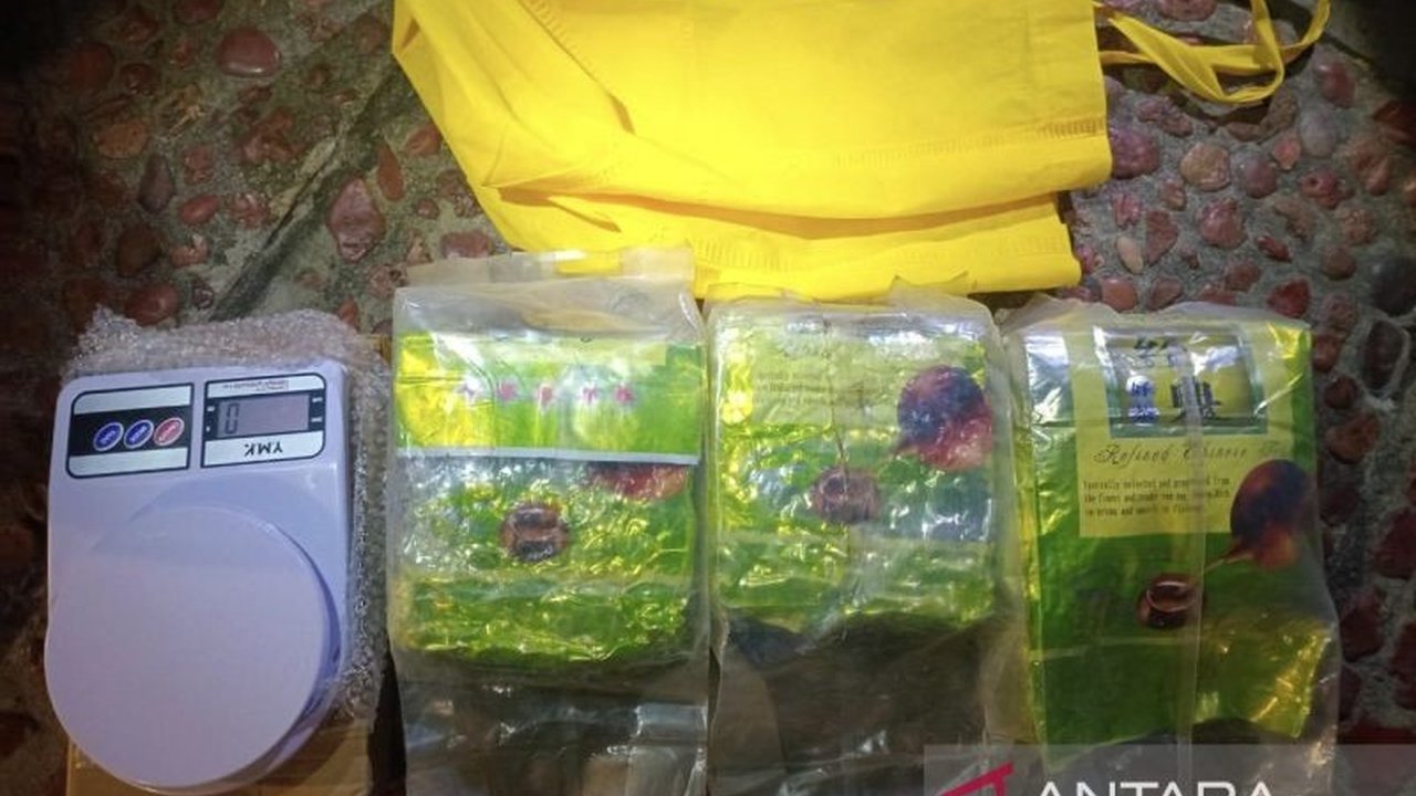 Polda Metro Jaya Gagalkan Penyelundupan 3 Kg Sabu di Jakarta Barat