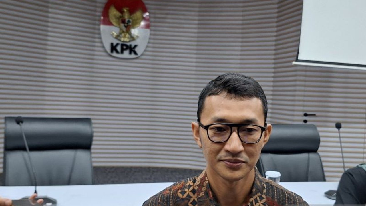 Komisi Pemberantasan Korupsi (KPK) memanggil Komisaris PT Asiatel Globalindo, Tan Heng Lok, sebagai saksi dalam penyidikan kasus dugaan korupsi pengadaan komputer dan laptop di PT INTI (Persero) tahun 2017-2018, dengan potensi kerugian negara mencapai Rp1