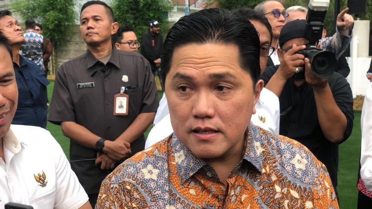 Ketua Umum PSSI, Erick Thohir, menantang Andre Rosiade untuk membuktikan tuduhan adanya mafia sepak bola di Indonesia, seraya menegaskan komitmennya untuk membersihkan sepak bola nasional.