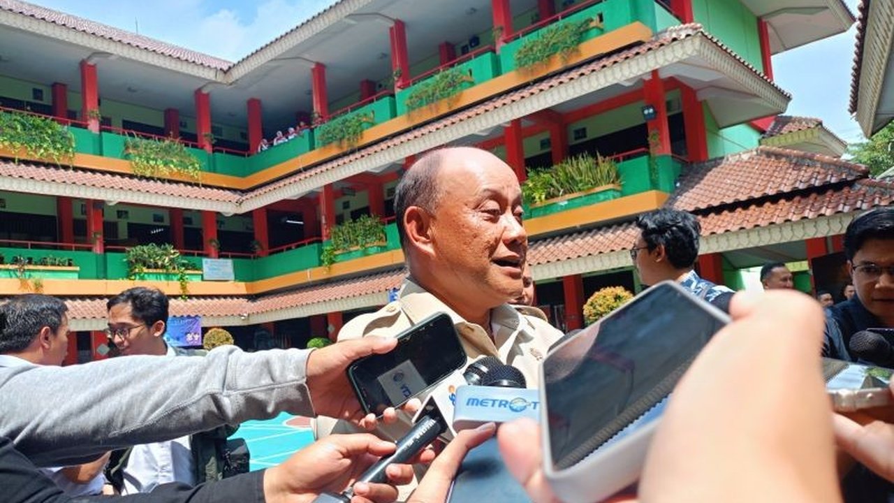 Bill Gates, pendiri Gates Foundation, memberikan apresiasi tinggi terhadap Program Makan Bergizi Gratis (MBG) di Indonesia, khususnya manfaatnya bagi ibu hamil, menyusui, dan anak balita.