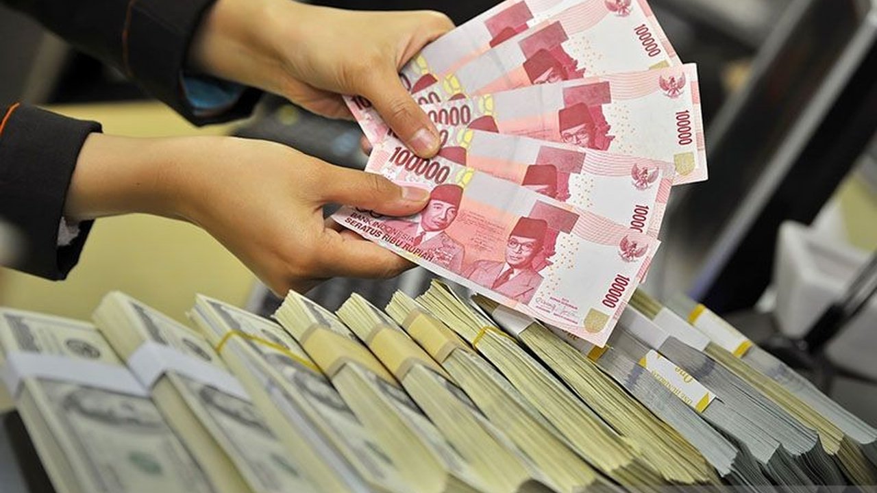 Rupiah Melemah 10 Poin, Tembus Rp16.546 per Dolar AS