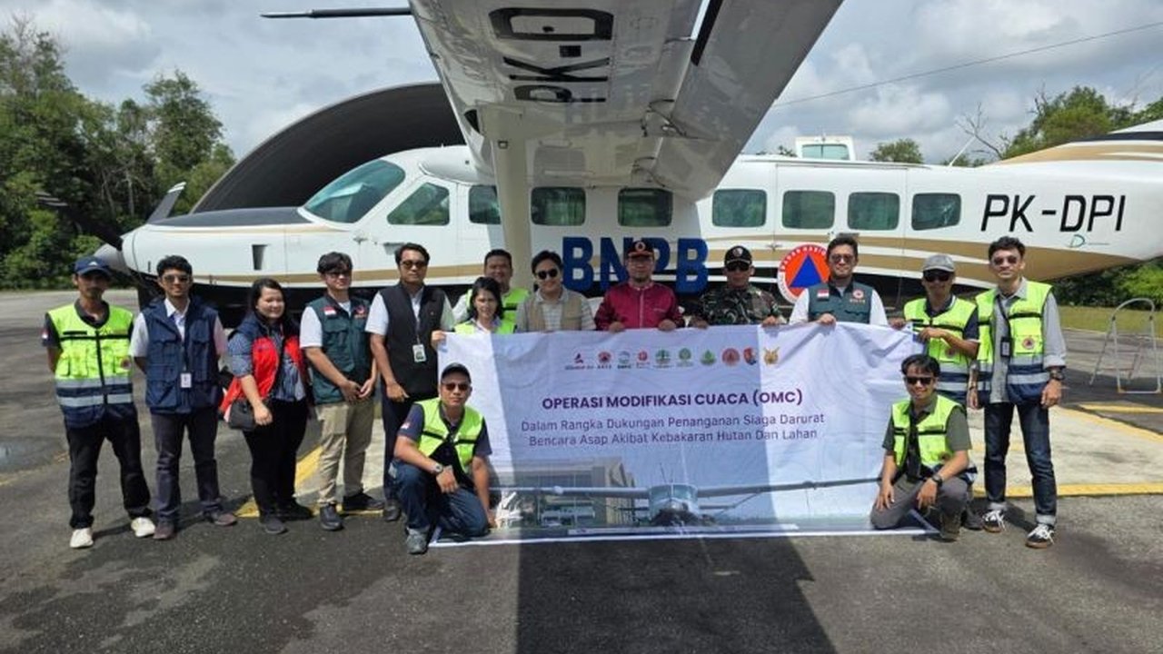 Badan Nasional Penanggulangan Bencana (BNPB) memperpanjang operasi modifikasi cuaca di Riau hingga 12 Mei 2025 untuk mencegah kebakaran hutan dan lahan.