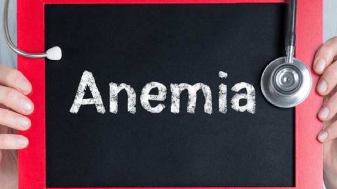 Dokter Tan Shot Yen menyarankan pencegahan anemia pada wanita sejak remaja dengan mengonsumsi tablet penambah darah dan makanan kaya zat besi, vitamin C, A, serta protein.