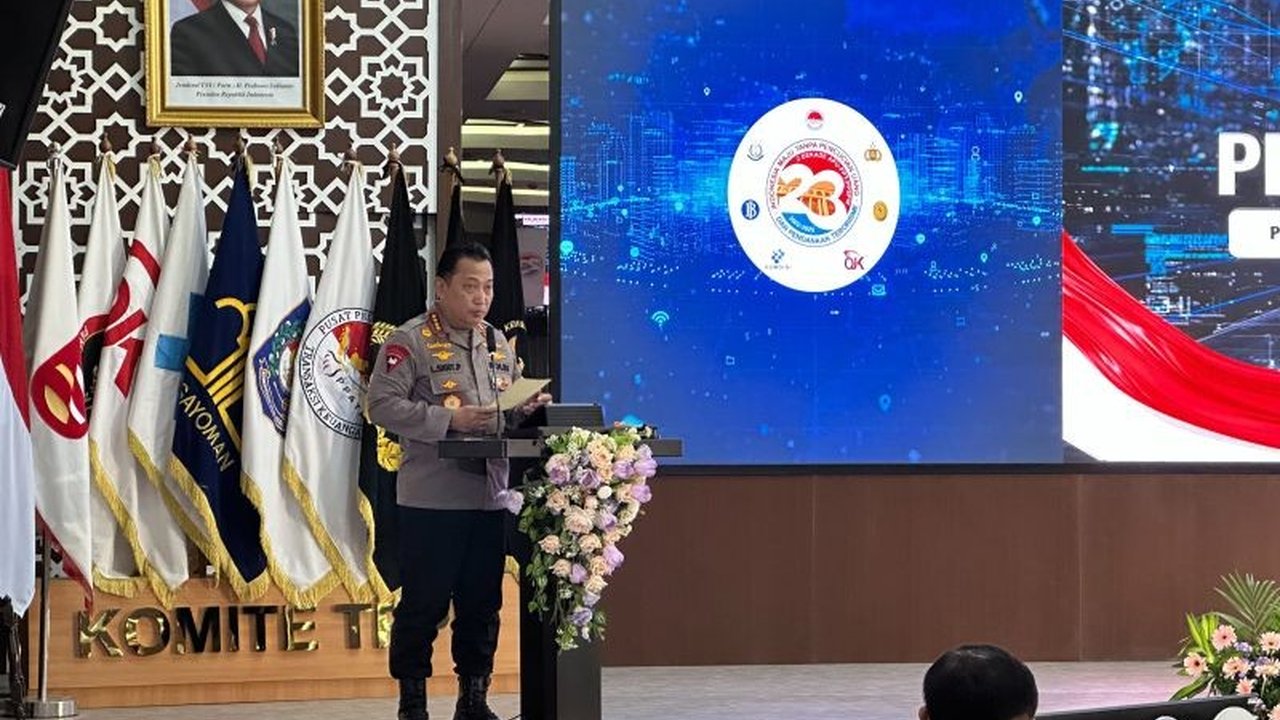 Kapolri Jenderal Listyo Sigit Prabowo menekankan pentingnya sinergi antar lembaga dalam memberantas kejahatan siber, khususnya penipuan dan judi online, melalui Program Promensisko TPPU-TPPT.