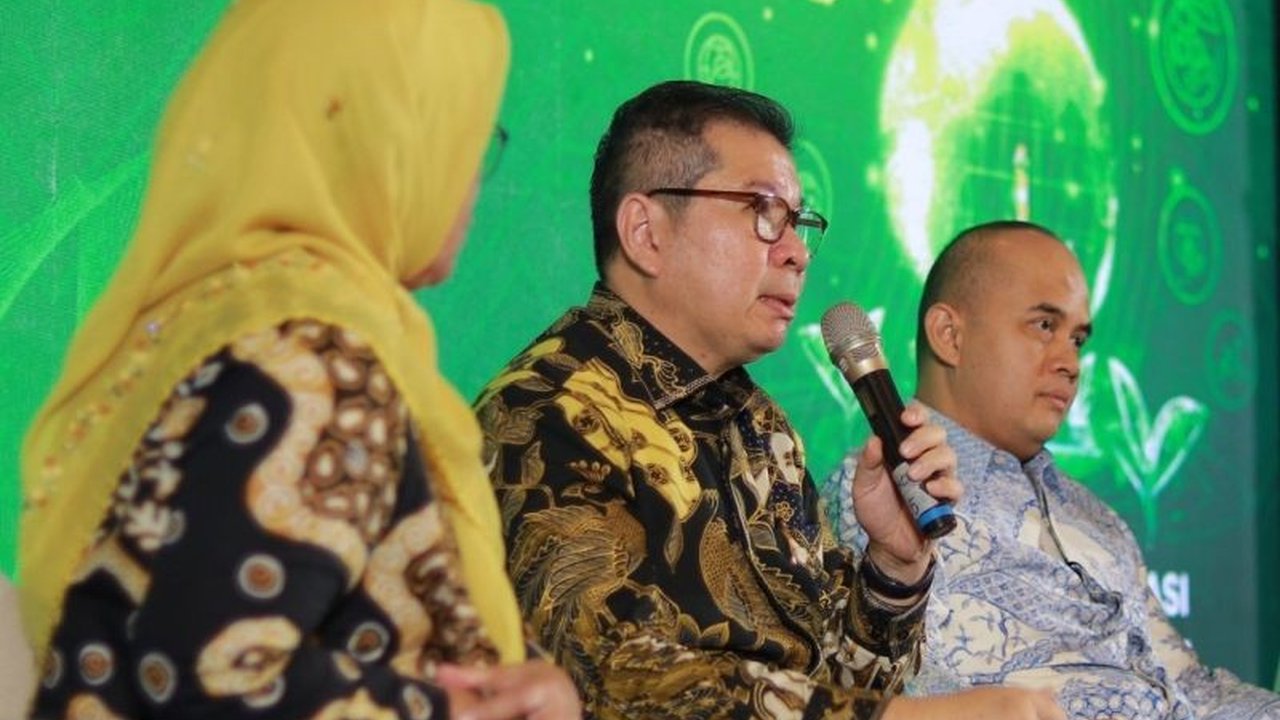 PT Gunung Raja Paksi (GRP) mendorong kolaborasi untuk mewujudkan industri baja rendah emisi di Indonesia, sejalan dengan target Net Zero Emission 2050.