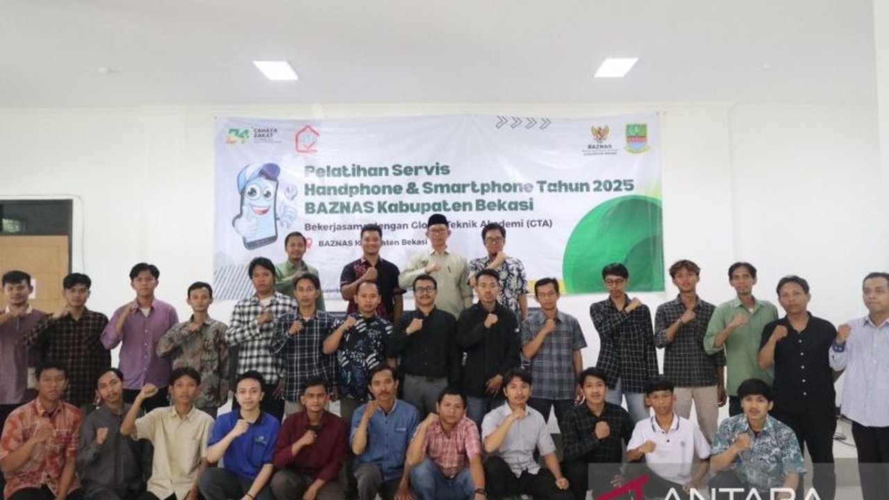 Baznas Bekasi Latih Warga Servis HP, Tekan Pengangguran dan Wujudkan Kemandirian Ekonomi