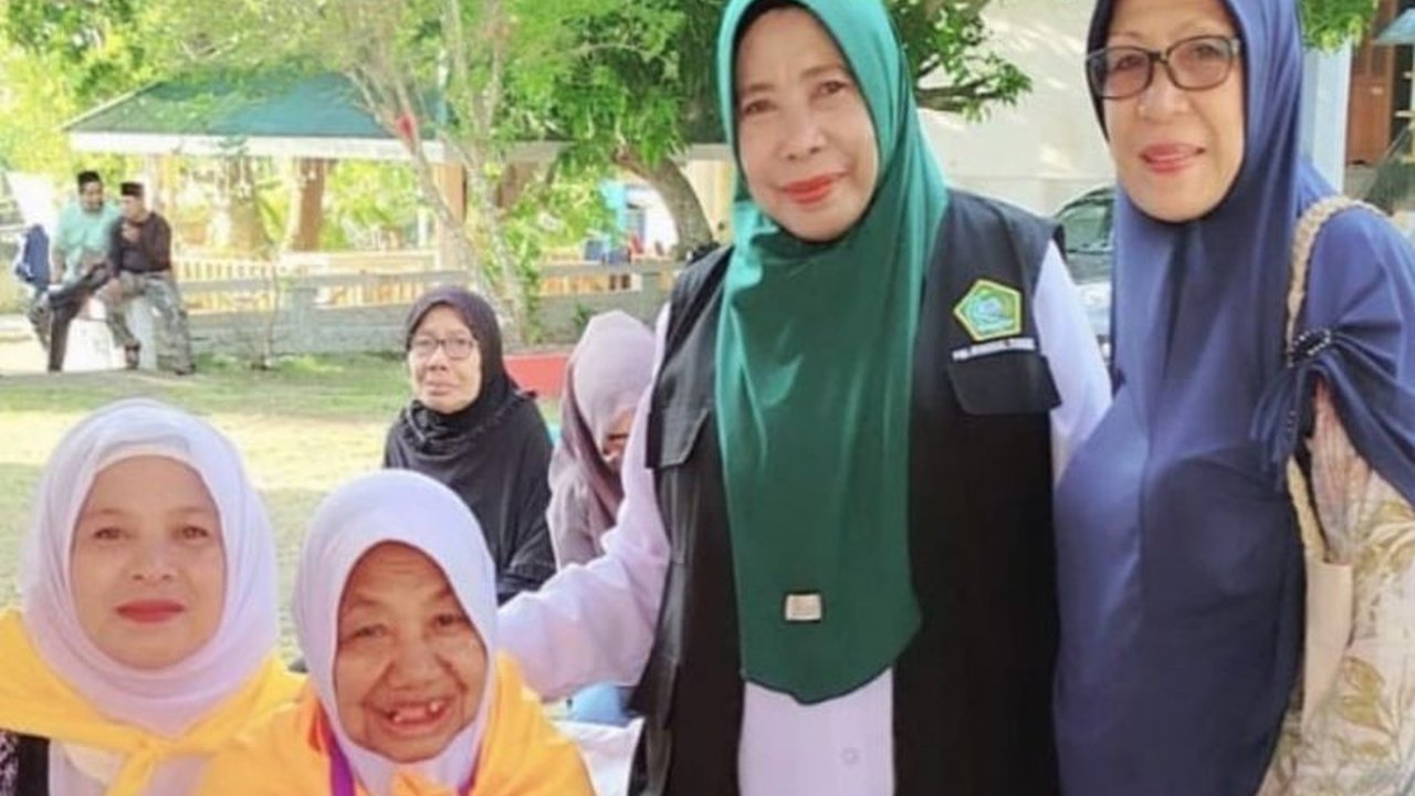 Kisah Inspiratif Nenek Nursadek: 17 Tahun Menabung Demi Ibadah Haji