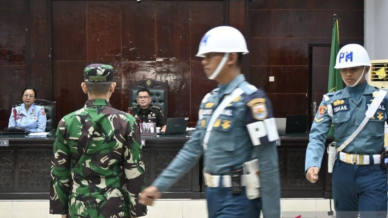 Sidang kasus pembunuhan jurnalis Juwita di Kalsel memasuki babak baru dengan terungkapnya keterlibatan seorang prajurit TNI AL yang membantu terdakwa, Kelasi Satu Jumran.