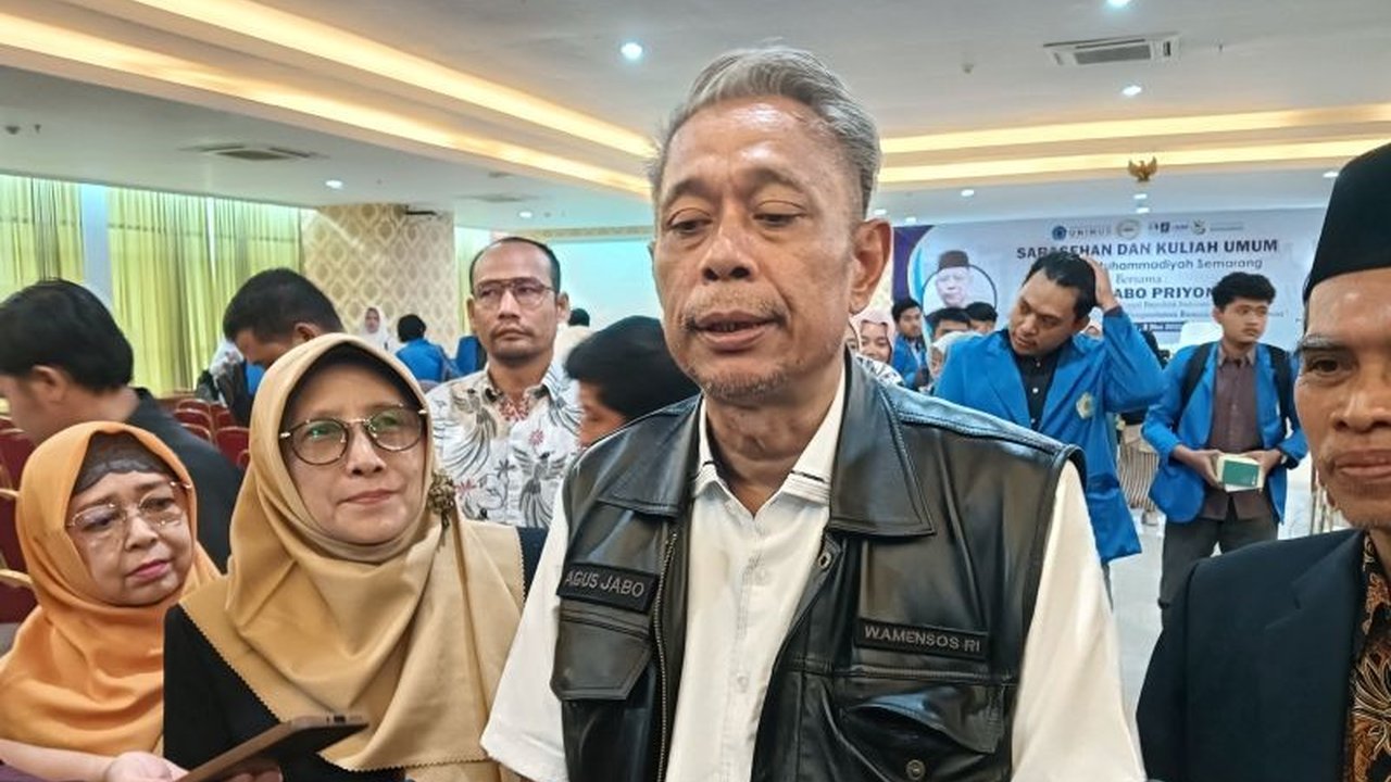 Wamenkes Agus Jabo Priyono mengumumkan 66 sekolah rakyat siap dibangun tahun ini, dengan prioritas siswa miskin dan guru dari daerah setempat, serta dukungan penuh pemerintah.