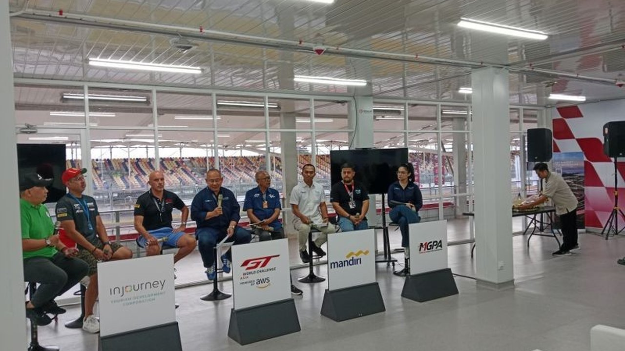 Sirkuit Pertamina Mandalika telah resmi mendapatkan homologasi FIA Grade 3, membuka jalan untuk penyelenggaraan balap mobil internasional, termasuk GT World Challenge Asia 2025.