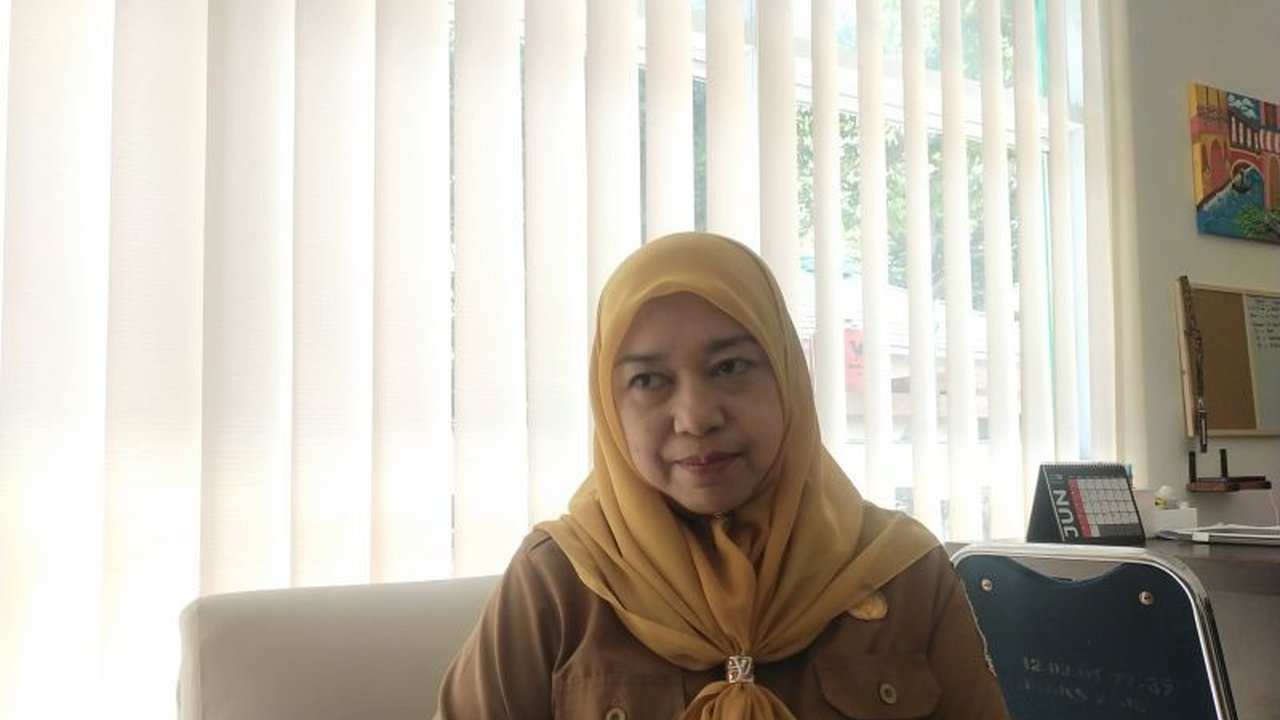 Pemerintah Kota Jambi menyalurkan Pemberian Makanan Tambahan (PMT) kepada 285 balita berisiko stunting pada tahun 2025 melalui program Kampung Bahagia untuk menurunkan angka stunting.