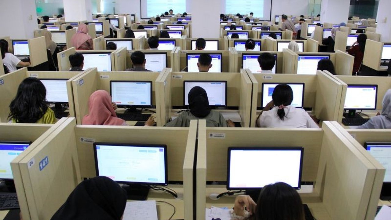 Kemendikdasmen umumkan 325 ribu guru telah lulus seleksi administrasi PPG Guru Tertentu tahap 1, yang akan dimulai pada 22 Mei 2025.