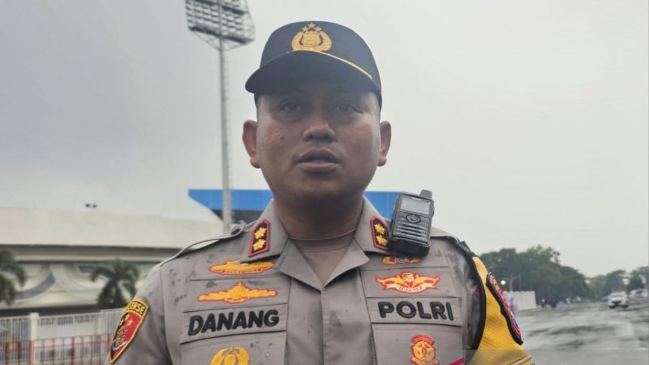 Polres Malang gelar simulasi pengamanan untuk laga Arema FC melawan Persik Kediri di Stadion Kanjuruhan pasca tragedi Kanjuruhan, evaluasi keamanan jadi fokus utama.