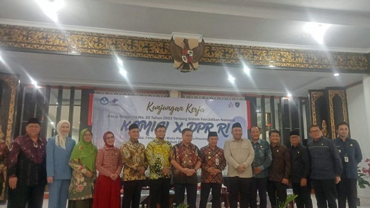 Gubernur Jambi Dukung Revisi UU Sisdiknas: Perbaikan Kesejahteraan Guru Jadi Prioritas