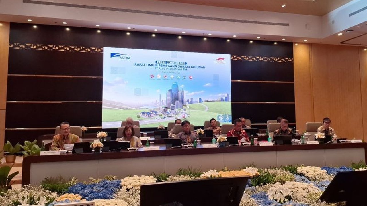PT Astra International Tbk mengurangi alokasi belanja modal menjadi Rp25 triliun pada 2025, dengan fokus pada sektor bisnis utama dan pengembangan energi terbarukan.