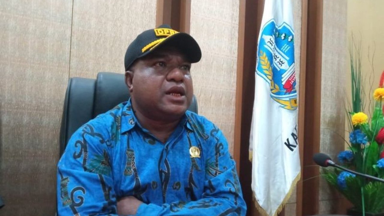 DPRK Jayapura mendorong pemerintah daerah untuk mengalokasikan anggaran maksimal guna perluasan jaringan telekomunikasi ke kampung-kampung terpencil di Papua, demi pemerataan akses informasi dan pendidikan.