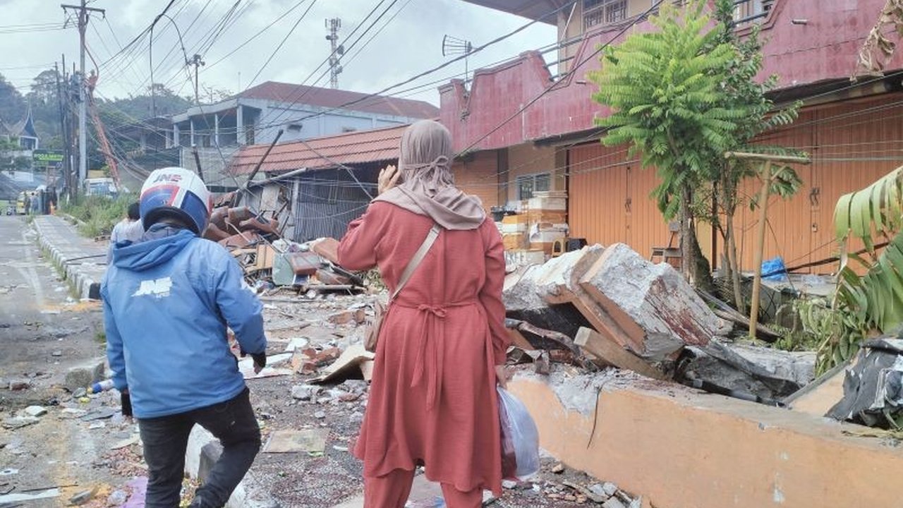 Gubernur Sumbar Mahyeldi akan berkoordinasi dengan Balai Pelaksana Jalan Nasional terkait usulan pembangunan lajur keselamatan di Padang Panjang pasca-kecelakaan maut bus ALS.