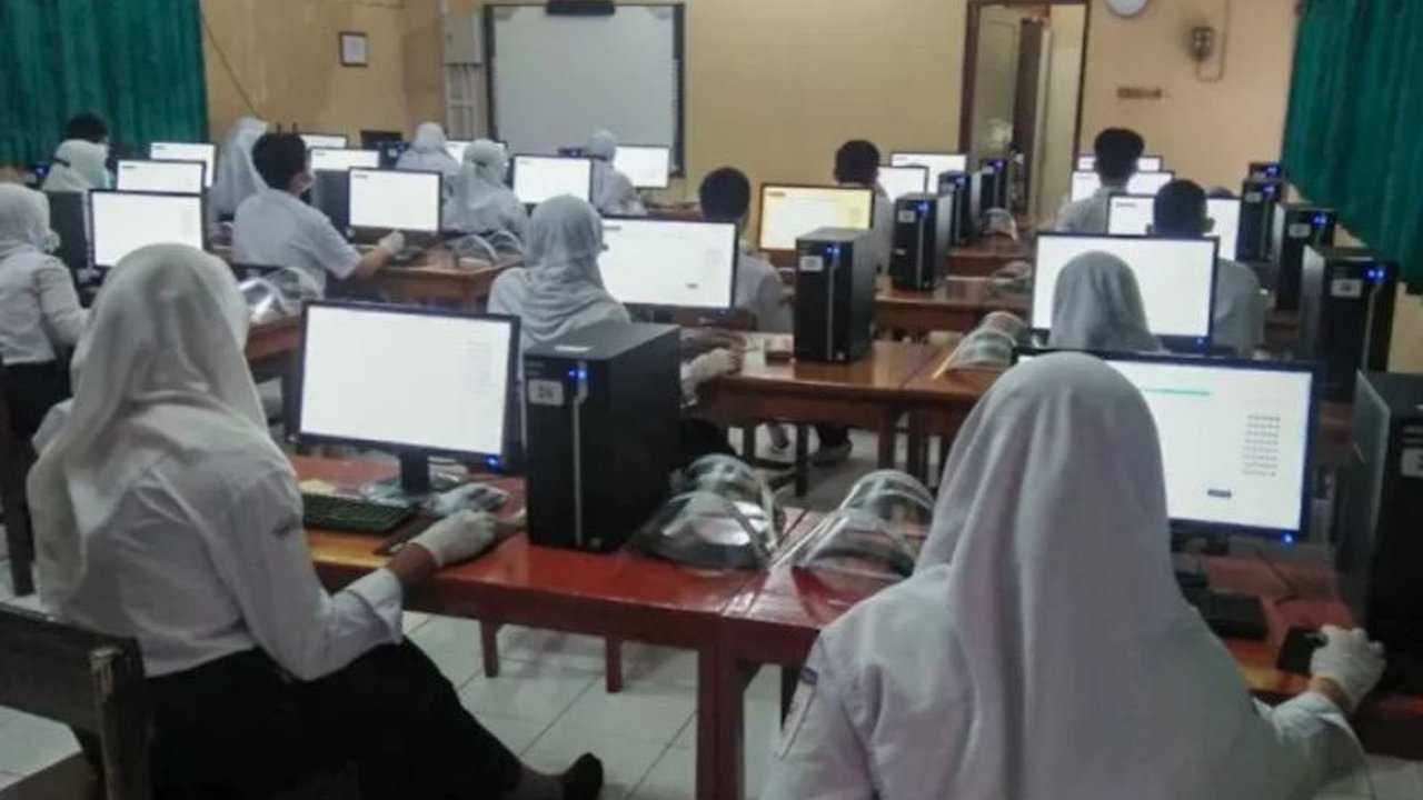 Dewan Pendidikan Kota Yogyakarta membentuk tim khusus untuk menyelidiki dugaan kebocoran soal Asesmen Standardisasi Pendidikan Daerah (ASPD) di SMPN 10 Yogyakarta, menyusul beredarnya informasi di media sosial.