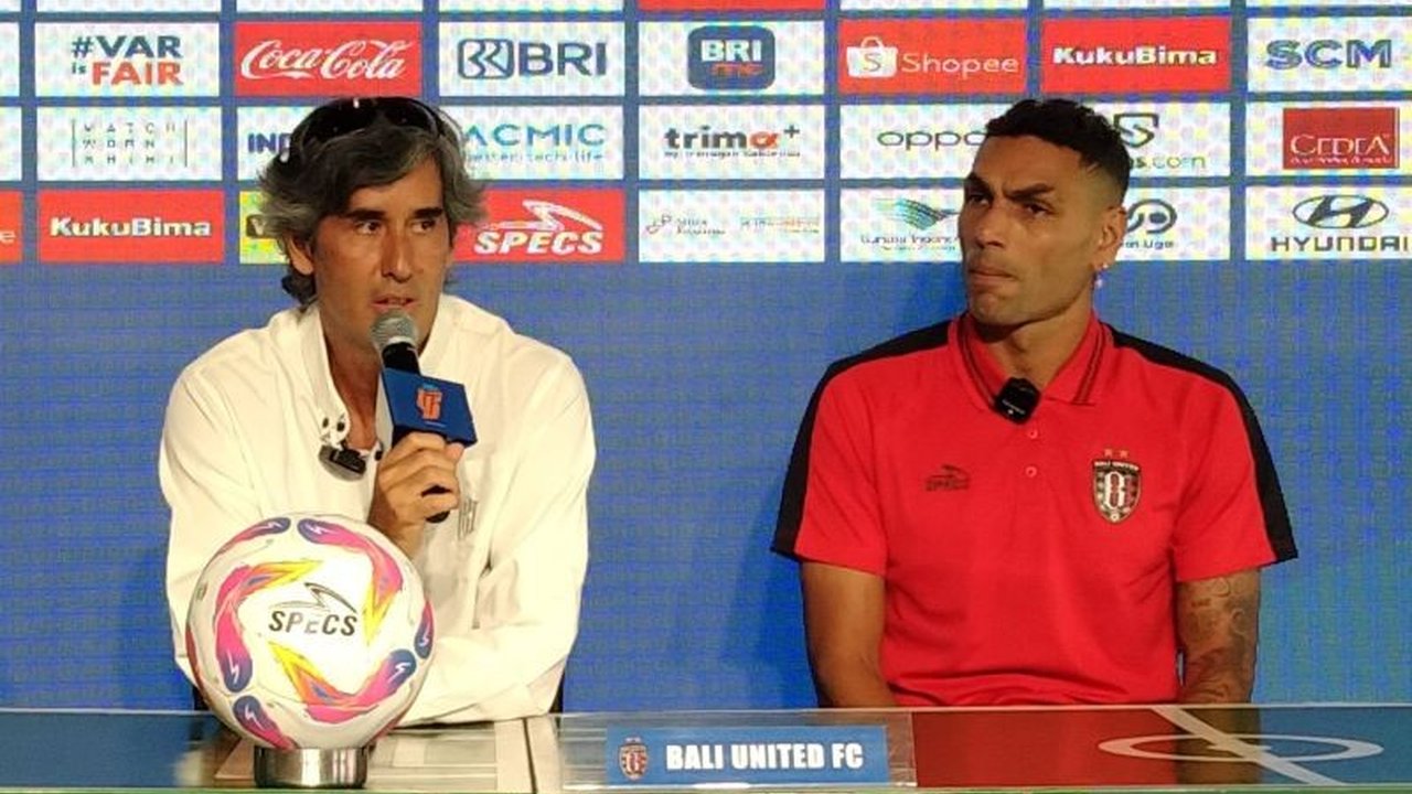 Pelatih Bali United, Stefano Cugurra atau Teco, optimistis timnya bisa menembus lima besar Liga 1 2024/2025 meskipun persaingan ketat masih harus dihadapi dalam tiga laga sisa.