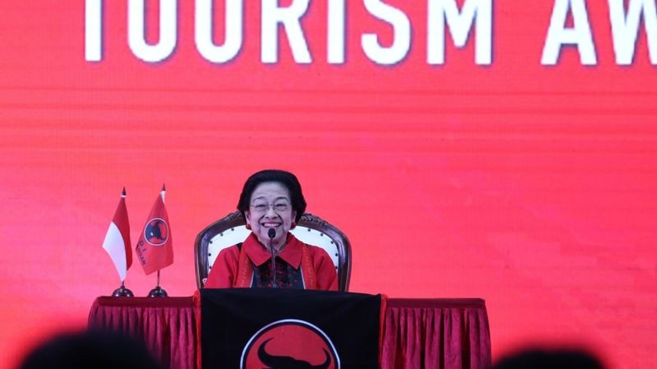 Megawati Soekarnoputri kembali menyinggung momen memasak nasi goreng untuk Presiden Prabowo Subianto, membantah isu perseteruan di antara keduanya.