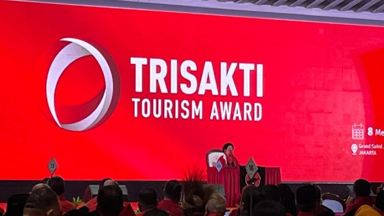 Presiden Megawati Soekarnoputri menyampaikan duka cita mendalam atas wafat Paus Fransiskus, menggambarkannya sebagai sosok ayah dan kehilangan yang mendalam.