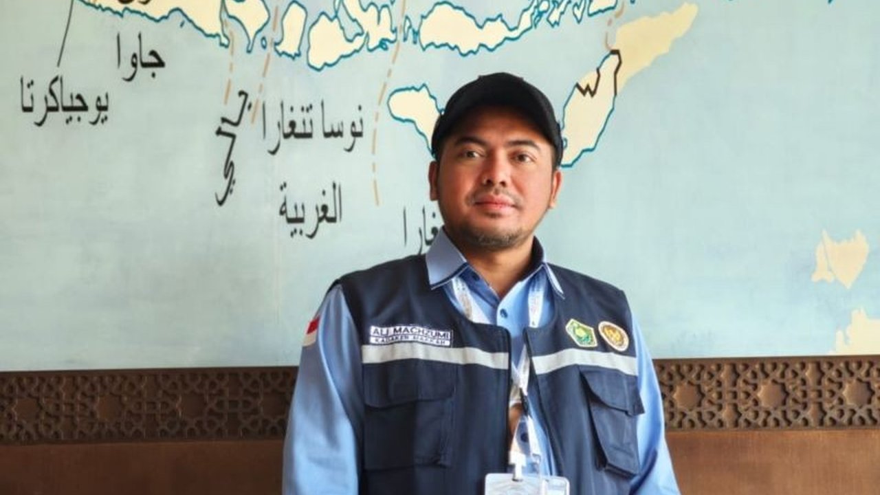 Sebanyak 2.800 jamaah haji Indonesia gelombang pertama akan mulai bergerak dari Madinah ke Makkah pada 10 Mei 2025, dengan berbagai persiapan telah dilakukan oleh PPIH Arab Saudi.