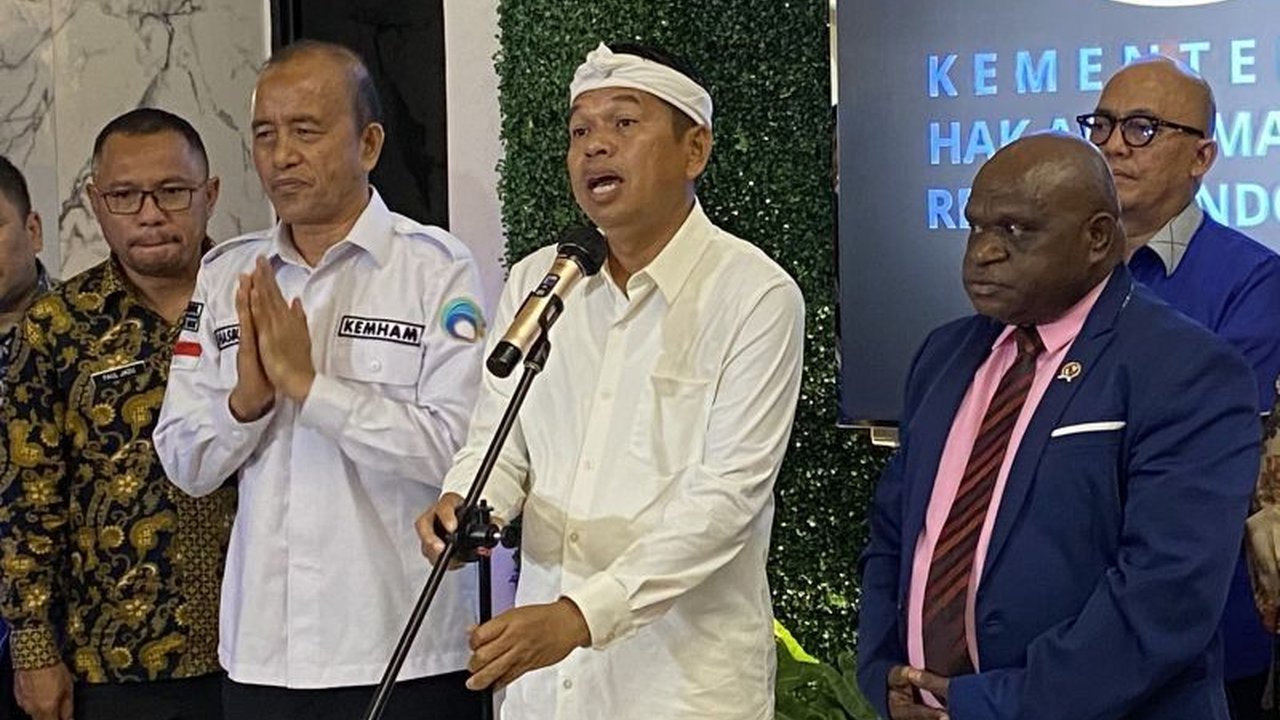 Gubernur Jabar Bantah Wajib Vasektomi untuk Bansos: KB Hanya Anjuran