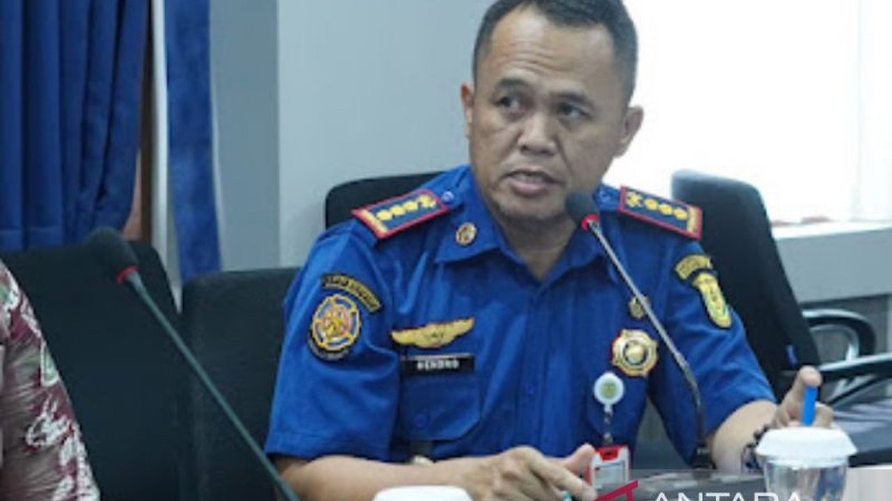 Pemerintah Kota Banjarmasin berhasil menurunkan angka kebakaran pemukiman secara signifikan berkat program-program pencegahan dan edukasi, serta kolaborasi dengan masyarakat.