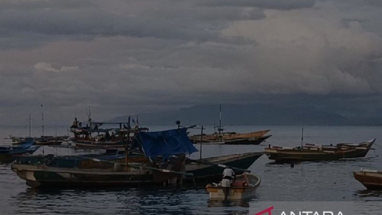 Dinas Perikanan Kota Jayapura meminta nelayan aktifkan GPS untuk menghindari pelanggaran batas wilayah perairan Papua Nugini, guna mencegah penangkapan oleh otoritas PNG.