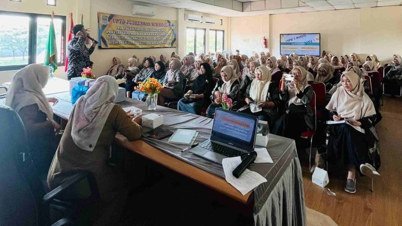 Komisi Penanggulangan AIDS (KPA) Kabupaten Bekasi memberikan edukasi kepada 80 kader kesehatan di enam desa Kecamatan Cikarang Pusat untuk mencegah penyebaran HIV/AIDS dan menciptakan lingkungan inklusif.