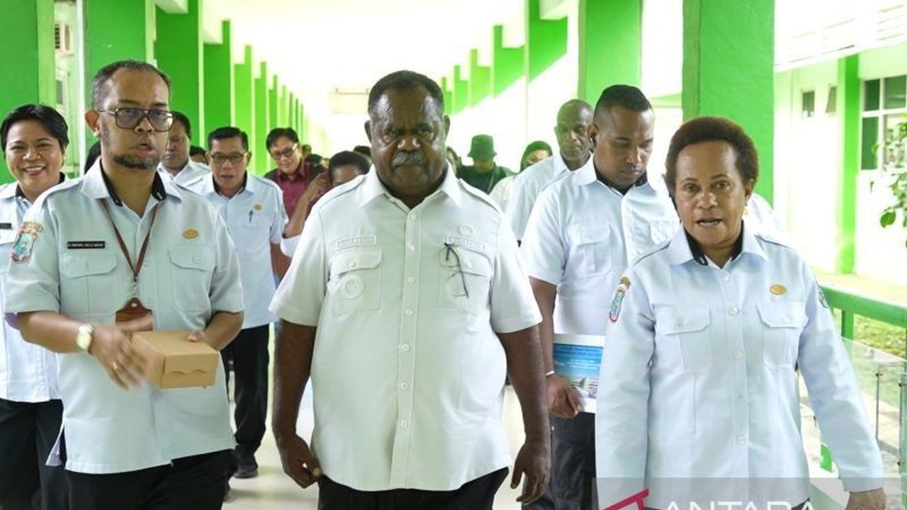 Pemerintah Provinsi Papua Barat Daya berupaya meningkatkan layanan kesehatan dengan mengoptimalkan rumah sakit di enam kabupaten dan kota, termasuk peningkatan infrastruktur dan pelatihan tenaga medis.