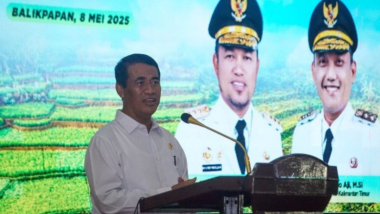 Mentan Amran Sulaiman optimis Kalimantan Timur akan mencapai swasembada pangan pada tahun 2026, didukung anggaran Rp500 miliar untuk percepatan produksi pangan.