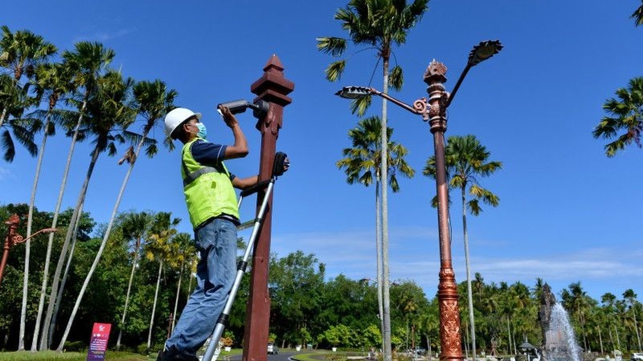 Pemkab Badung berkolaborasi dengan swasta dan desa mengintegrasikan CCTV untuk meningkatkan keamanan dan kenyamanan masyarakat serta wisatawan di wilayahnya.