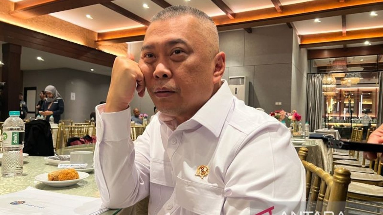 Menhub Dudy Purwagandhi menegaskan penindakan ODOL harus melibatkan pemilik kendaraan dan pengguna jasa logistik, bukan hanya pengemudi, untuk bertanggung jawab atas keselamatan di jalan raya.