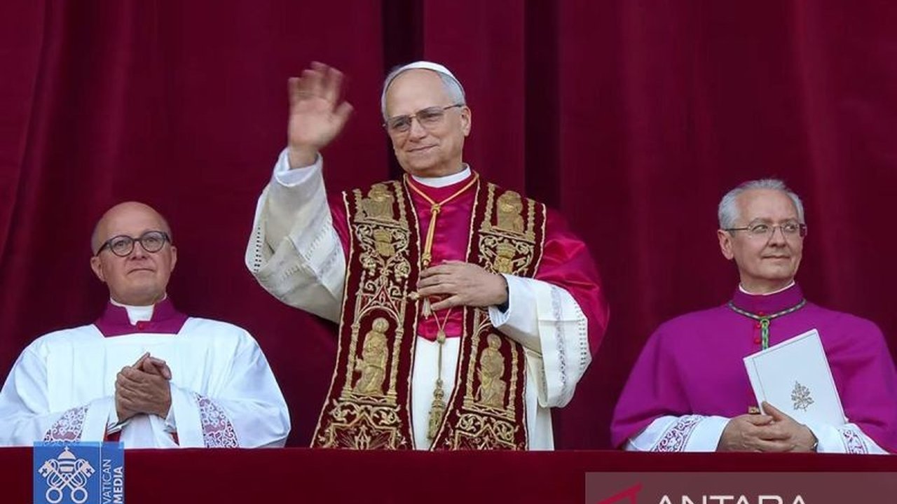 Robert Prevost, misionaris asal Amerika Serikat yang lama berkarya di Peru, mengejutkan dunia dengan terpilihnya sebagai Paus Leo XIV, penerus Paus Fransiskus.