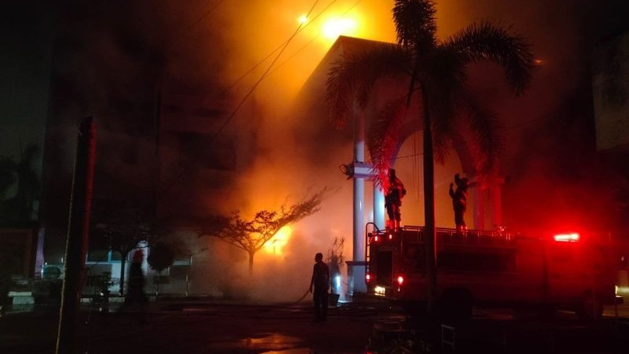 Kebakaran Gedung FKM Unand: Polisi Selidiki Rekaman CCTV