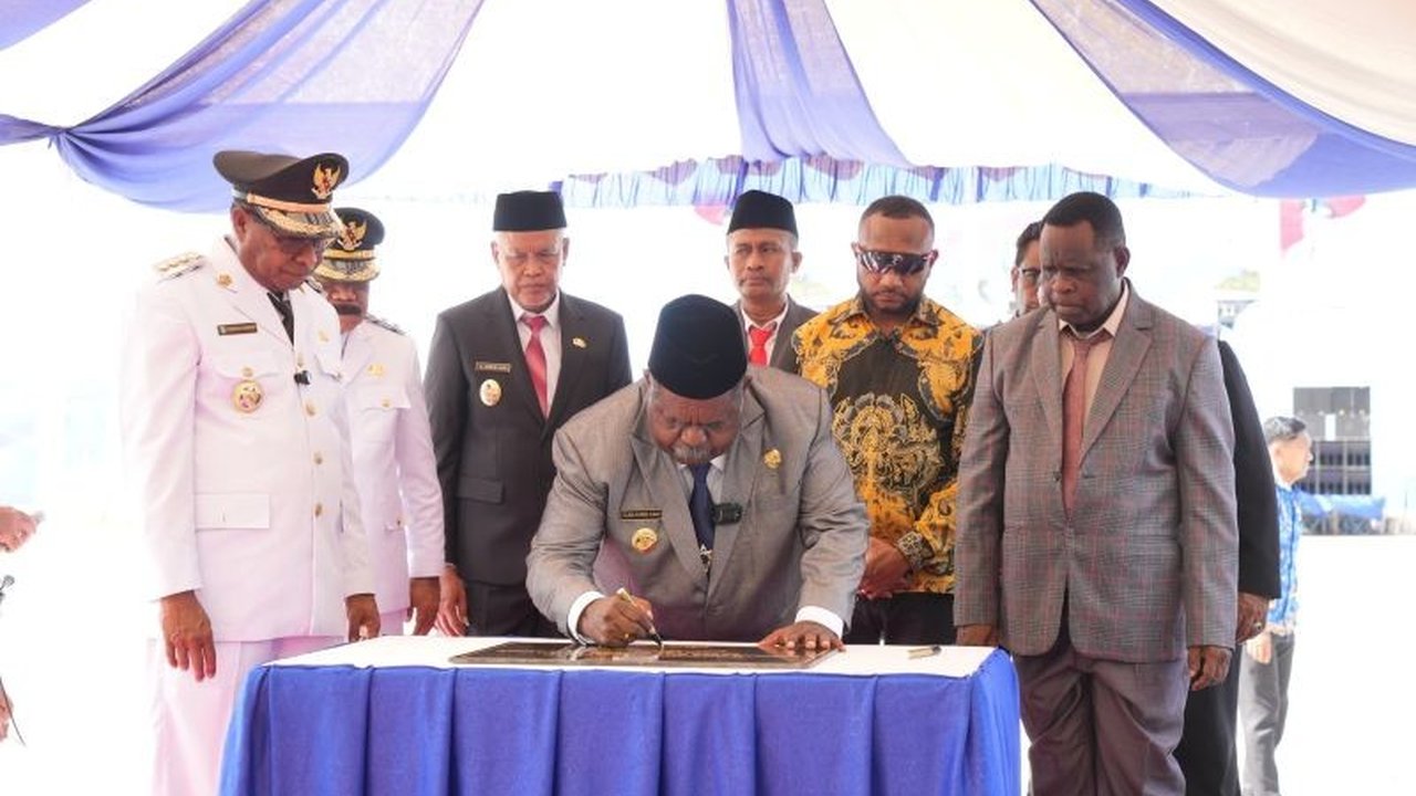 Pemerintah Kabupaten Raja Ampat membuka Sekolah Luar Biasa (SLB) untuk memberikan akses pendidikan yang layak bagi anak-anak berkebutuhan khusus, menandai komitmen terhadap inklusi pendidikan.