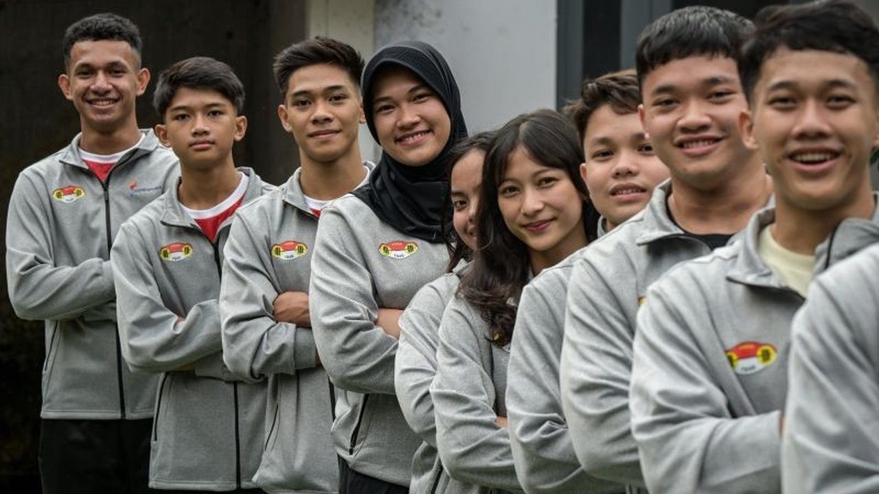 Tim angkat besi Indonesia sukses meraih satu emas dan tiga perunggu pada Kejuaraan Dunia Angkat Besi Remaja dan Junior 2025 di Lima, Peru, dengan penampilan gemilang dari Luluk Diana dan Alyamaulida Kartika.