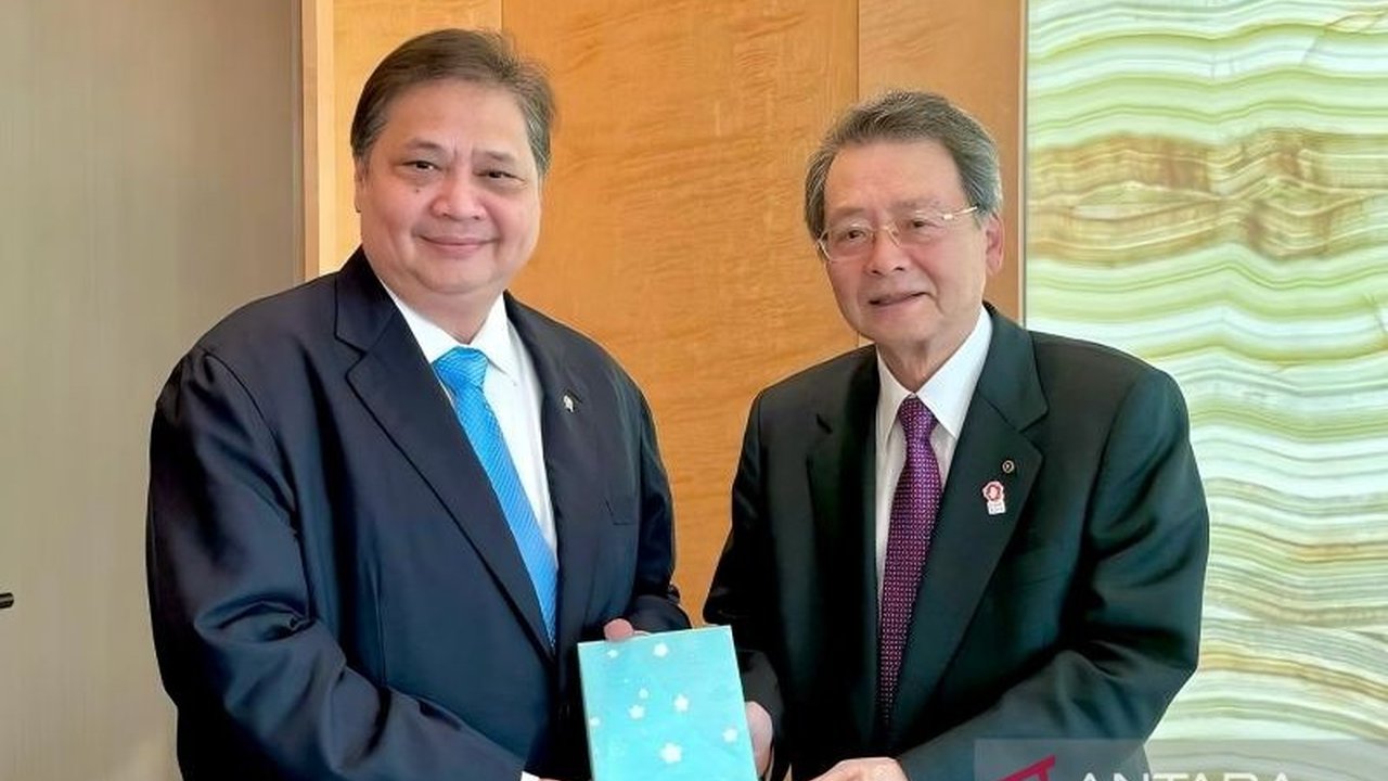 Menteri Koordinator Bidang Perekonomian Airlangga Hartarto tegaskan komitmen Indonesia dalam menciptakan iklim investasi yang kondusif, ditandai dengan peningkatan investasi Jepang hingga 52 persen dalam tiga tahun terakhir.
