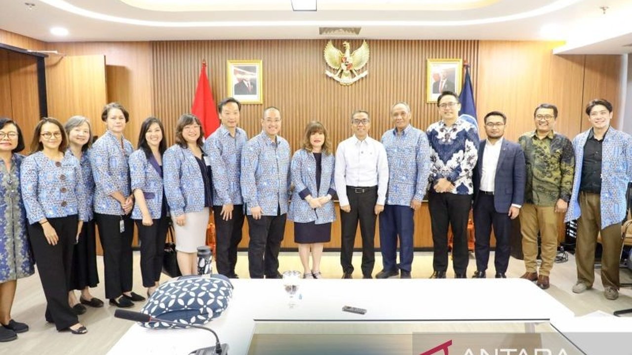 Kementerian Pendidikan, Kebudayaan, Riset, dan Teknologi (Kemdikbudristek) mengajak Apindo untuk mengkomersialisasikan hasil riset dan inovasi guna mendorong pertumbuhan ekonomi berbasis pengetahuan dan teknologi.