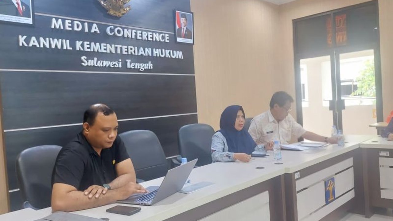 Kemenkumham Sulteng telah memfasilitasi harmonisasi dua Rapergub di Sulawesi Tengah untuk mendukung program pemerintah 'Berani Cerdas' dan 'Berani Sehat', memastikan regulasi yang efektif dan bermanfaat bagi masyarakat.