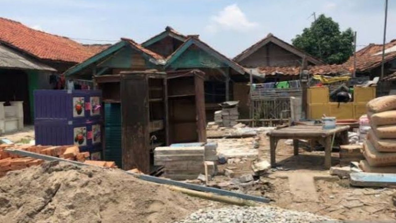 Pemerintah Kabupaten Bekasi gencar memperbaiki 1.670 rumah tidak layak huni (rutilahu) hingga November 2025 dengan anggaran Rp20 juta per unit, sebagai upaya menekan angka kemiskinan dan stunting.