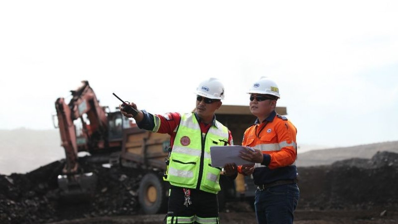 Kenaikan tarif royalti mineral dan batu bara berpotensi menambah penerimaan negara hingga Rp353,7 triliun per tahun, dinilai cukup untuk membiayai Just Energy Transition Partnership (JETP).