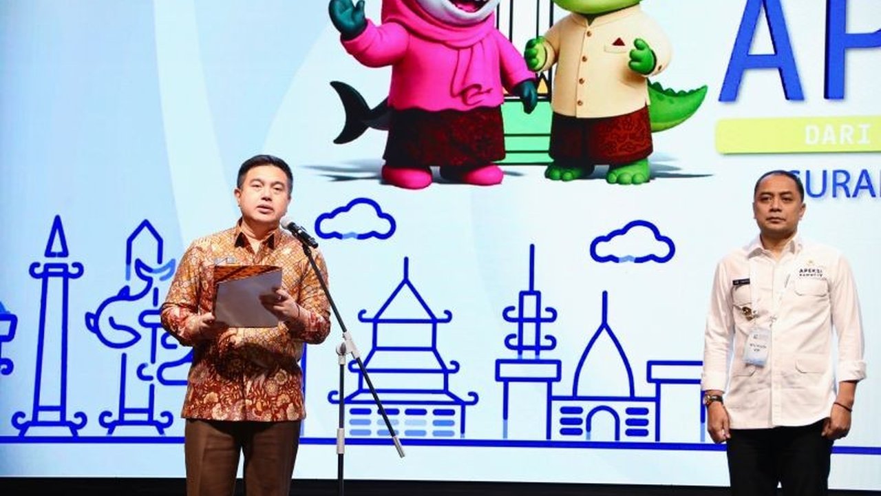 Sekjen Kemendagri, Tomsi Tohir, mendukung penuh kolaborasi antar-pemkot dalam Munas APEKSI VII di Surabaya untuk mendorong kemajuan daerah secara bersama-sama dan berkelanjutan.