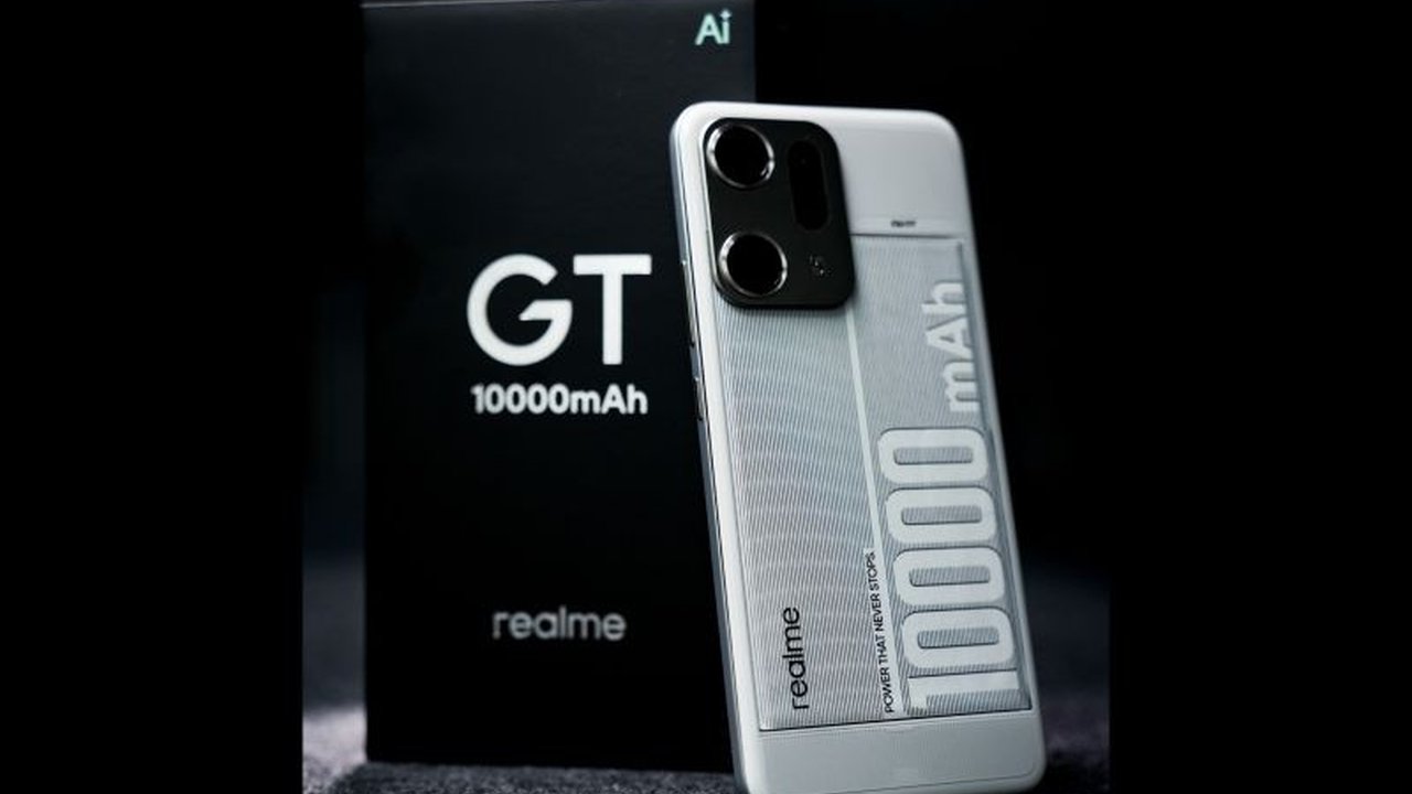 realme membuat gebrakan dengan meluncurkan ponsel konsep baterai 10.000 mAh yang ultra tipis dan ringan, sekaligus memecahkan rekor kepadatan energi baterai smartphone.